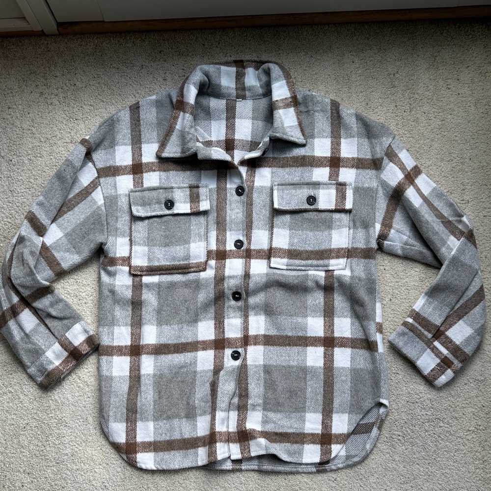 Women’s Plaid Button-Up Shacket in Gray and Brown